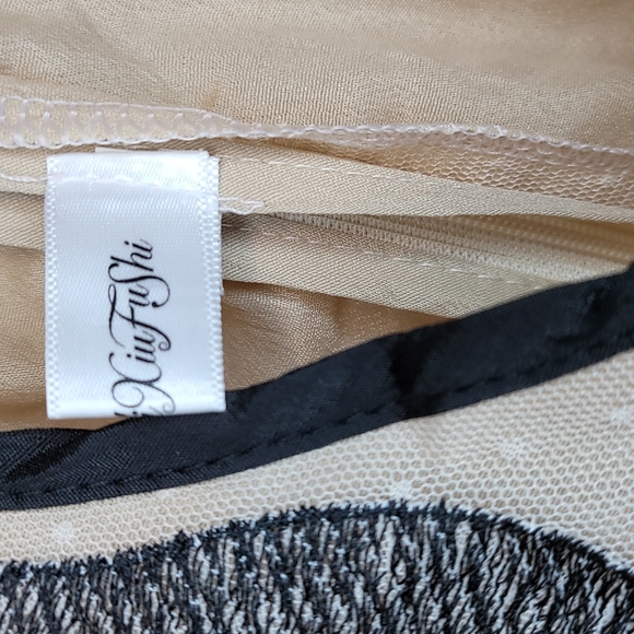 Upustyle Gardenia Embroidered Short Sleeve Midi Leght Dress - Picture 17 of 17